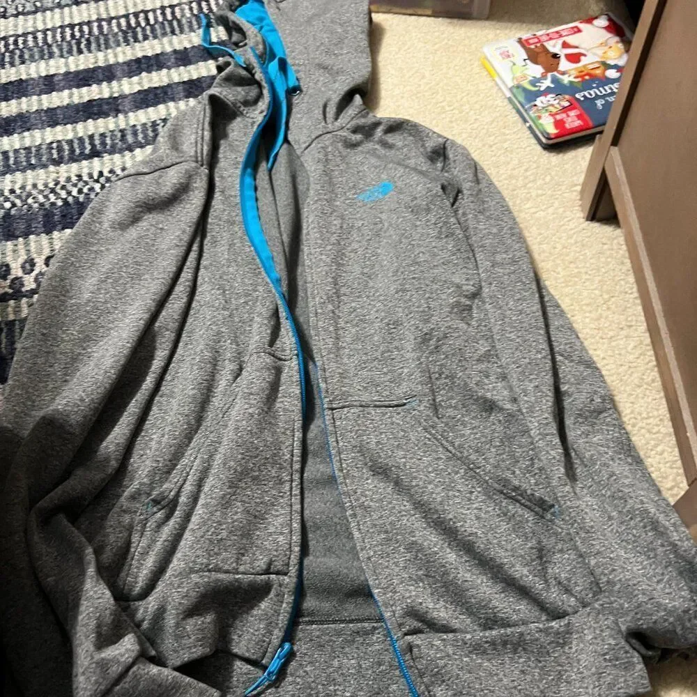 The Northface small‎ light weight jacket